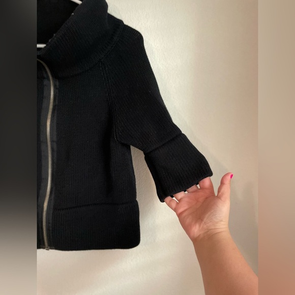 Kenneth Cole Reaction Black 3/4 sleeve zip up high collar Sweater size Small - Picture 4 of 7